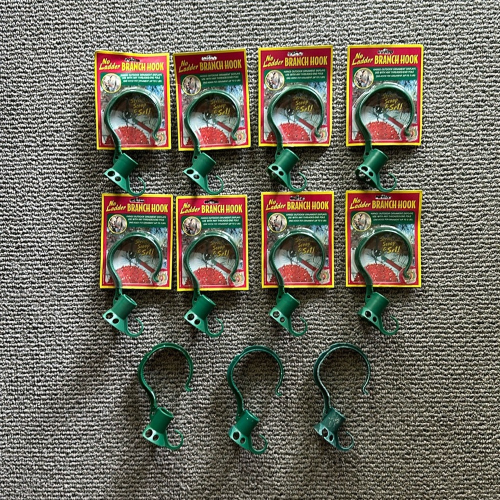 Branch Hook, hang outdoor ornament displays
